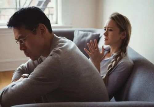 離婚欠賬怎么分割財(cái)產(chǎn)